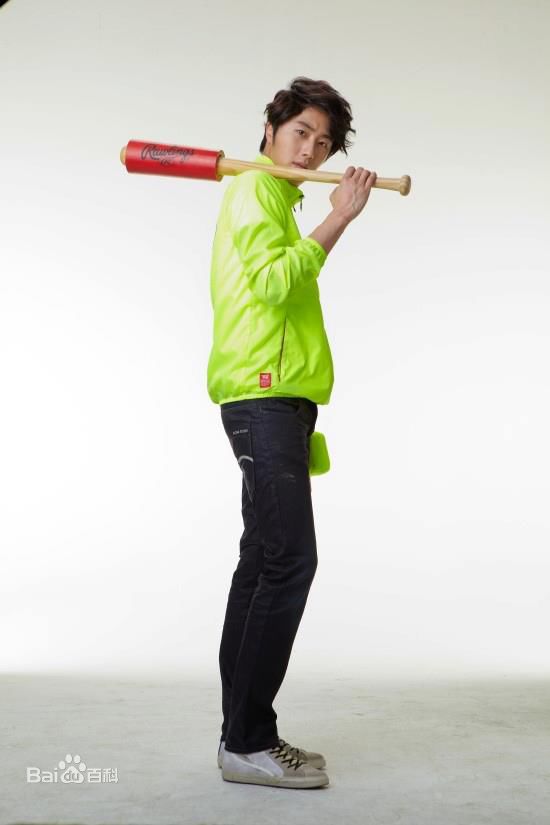 丁一宇(JungilWoo)最新运动服饰壁纸