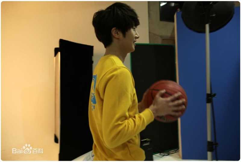 丁一宇(JungilWoo)最新运动服饰壁纸