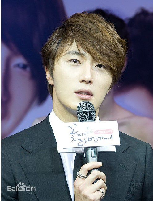 最全丁一宇(JungilWoo)在《花美男拉面馆》试映会中的壁纸