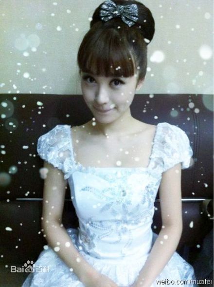 最优质李菲儿生活照