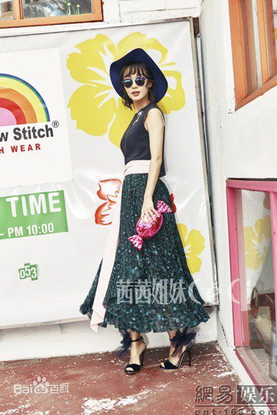 李菲儿茜茜姐妹ceci性感图片图集