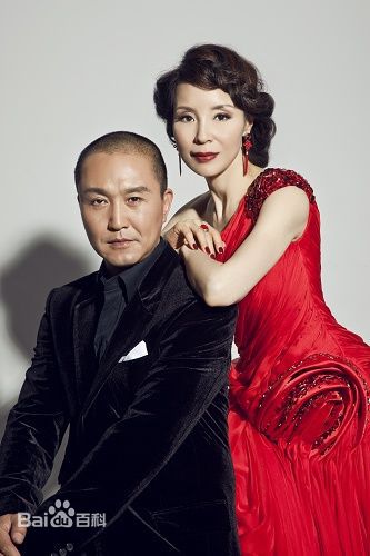 岳秀清吴刚夫妻壁纸壁纸