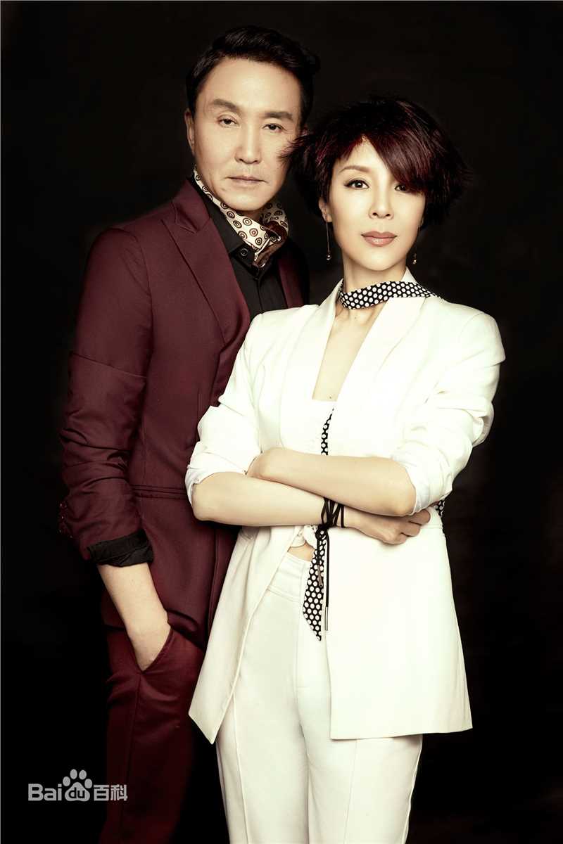 岳秀清吴刚夫妻壁纸壁纸