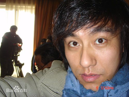 黄勐生活中的图册