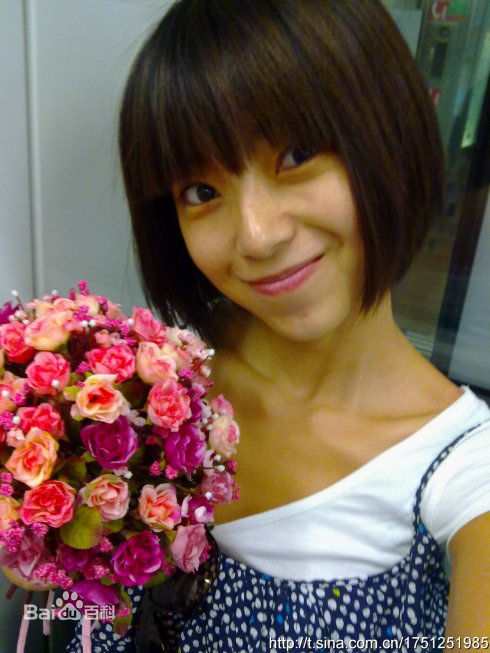 周颖照片图片图册