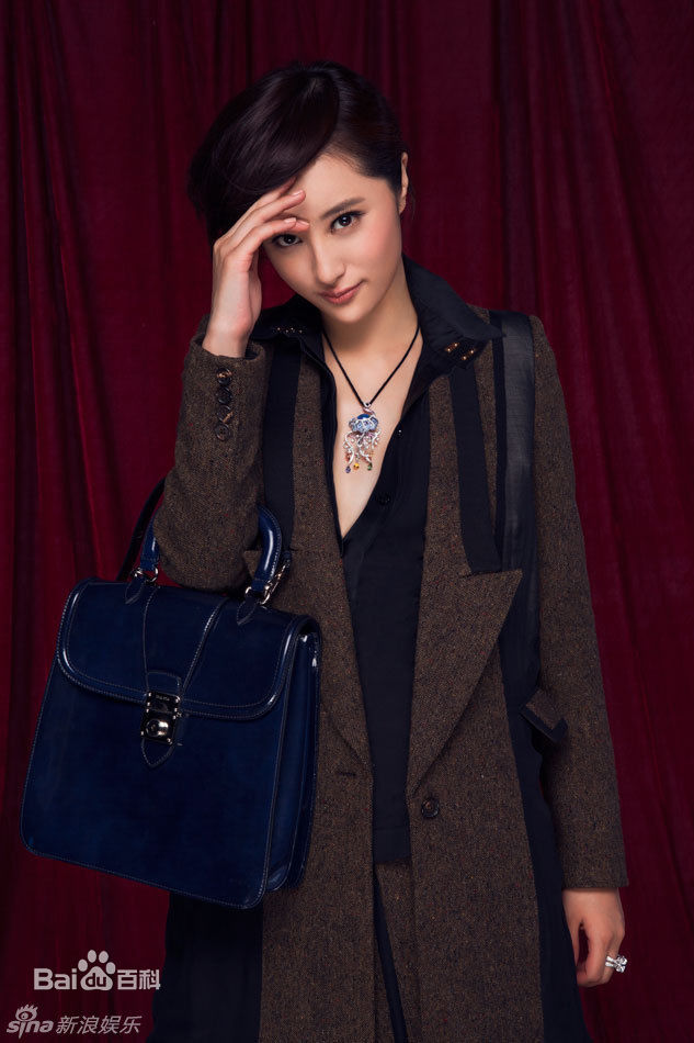 李欣汝(Shera Li)高清《芭莎珠宝》图集