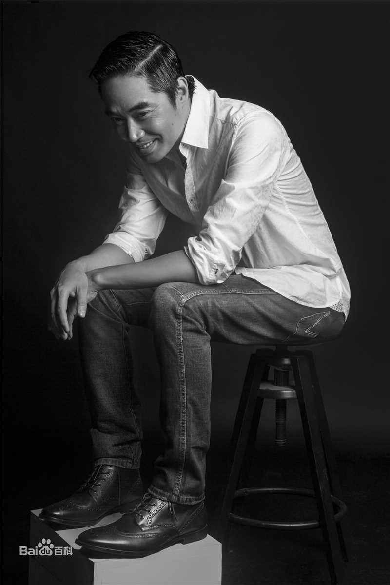 孙逊最新帅气——壁纸