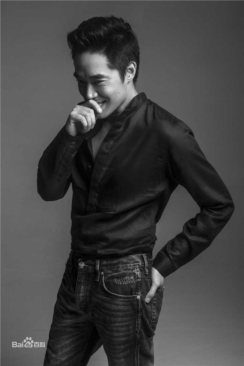 孙逊最新帅气——壁纸