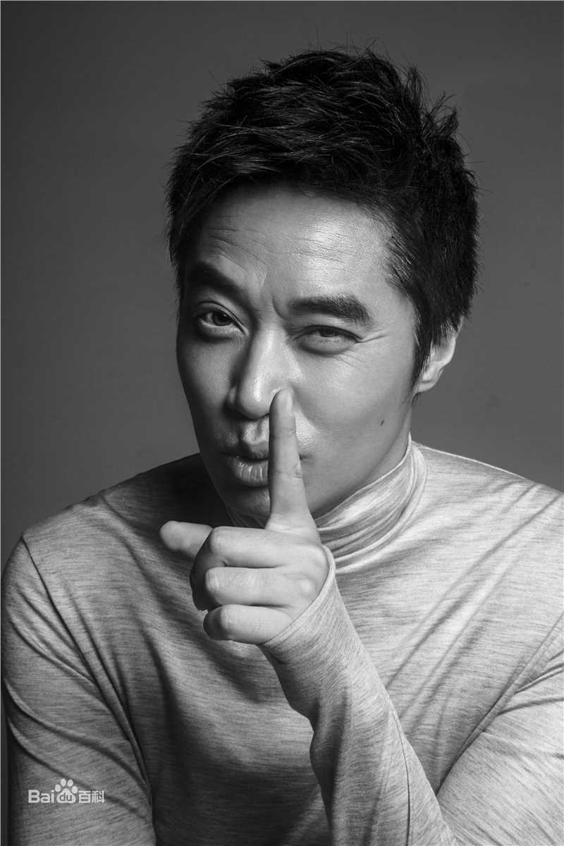 孙逊最新帅气——壁纸