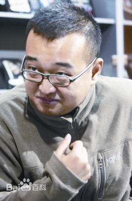 朱轶主持节目前后照片