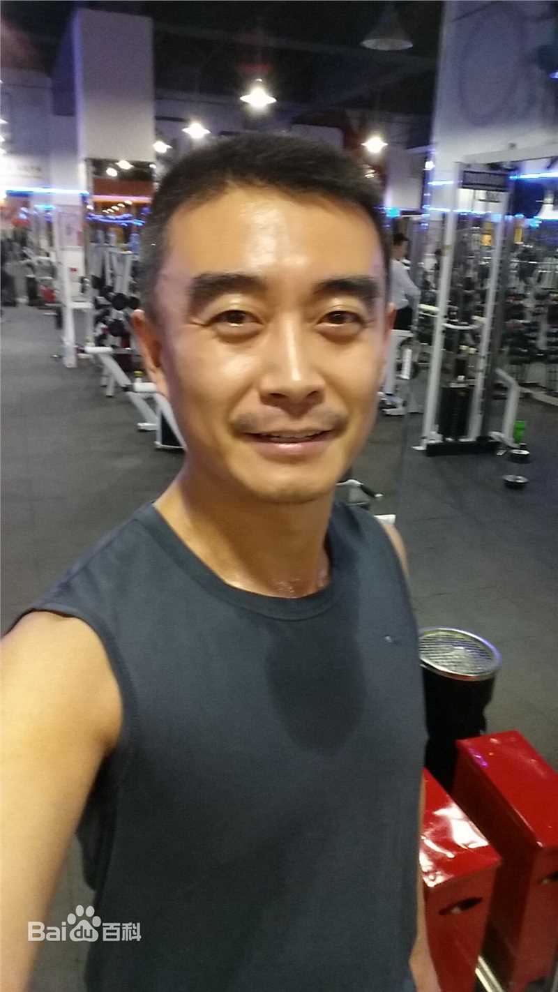 徐光宇艺术照性感图片图集