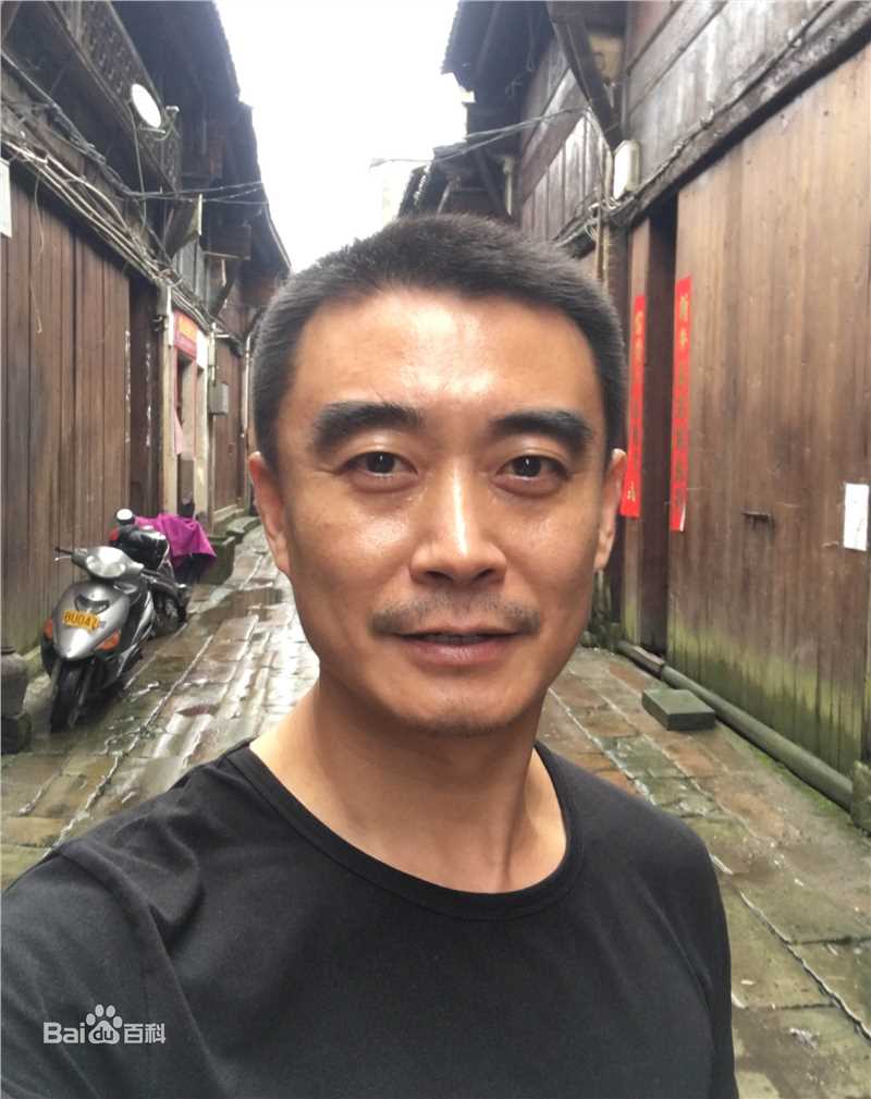 徐光宇艺术照性感图片图集