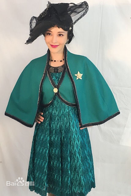 刘雨鑫在《烟花易冷》饰乔玲珑中的