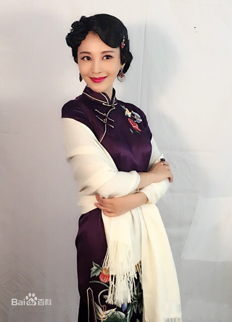 刘雨鑫在《烟花易冷》饰乔玲珑中的