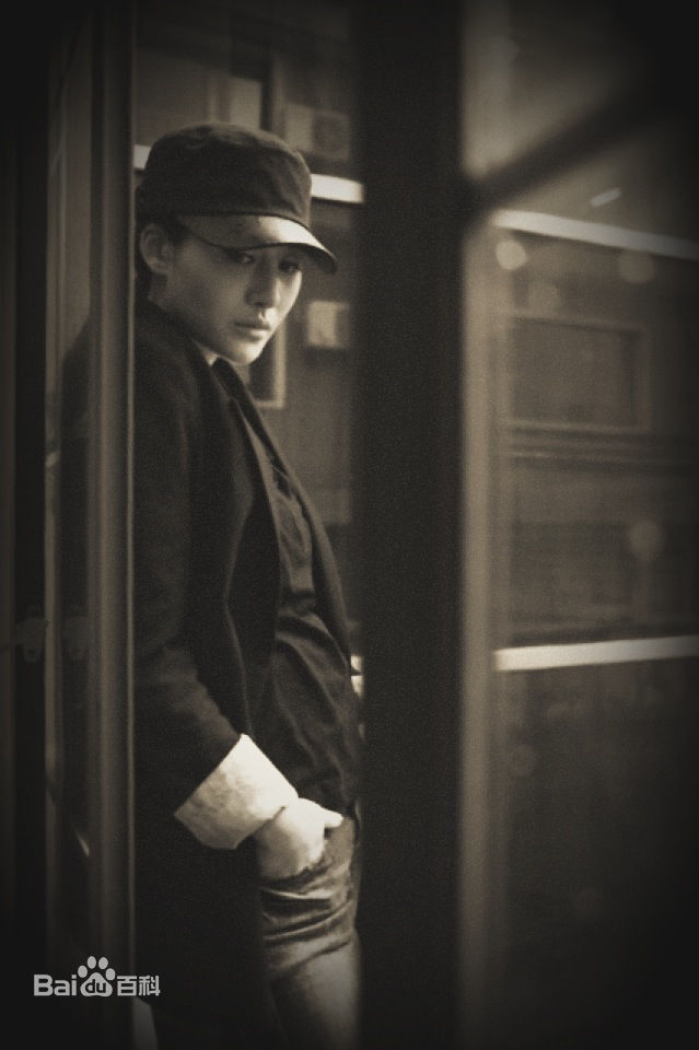 杜雨辰(Michele Du)生活照生活照相册