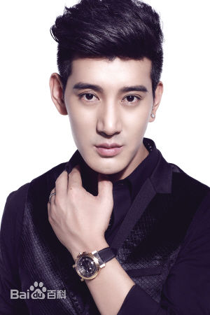 蒲巴甲(Purba Rgyal)帅气前后照片