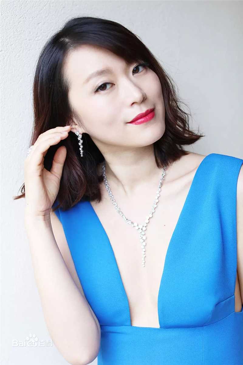 最优质黄璐生活照