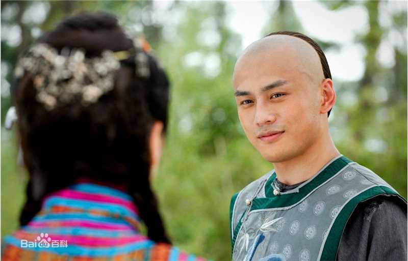 习雪2010年《宫锁心玉》最新剧照