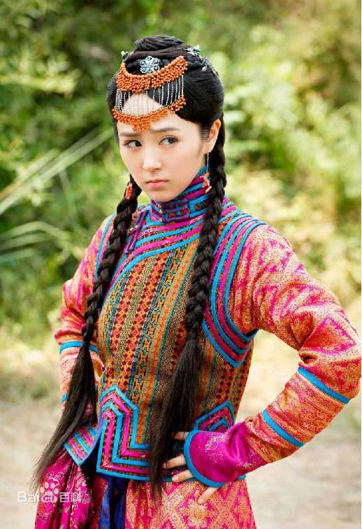 习雪2010年《宫锁心玉》最新剧照