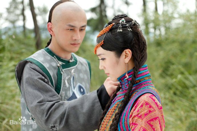 习雪2010年《宫锁心玉》最新剧照