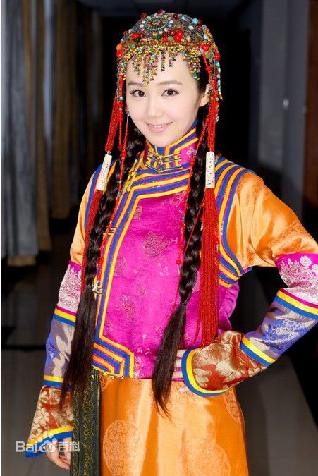 习雪2010年《宫锁心玉》最新剧照