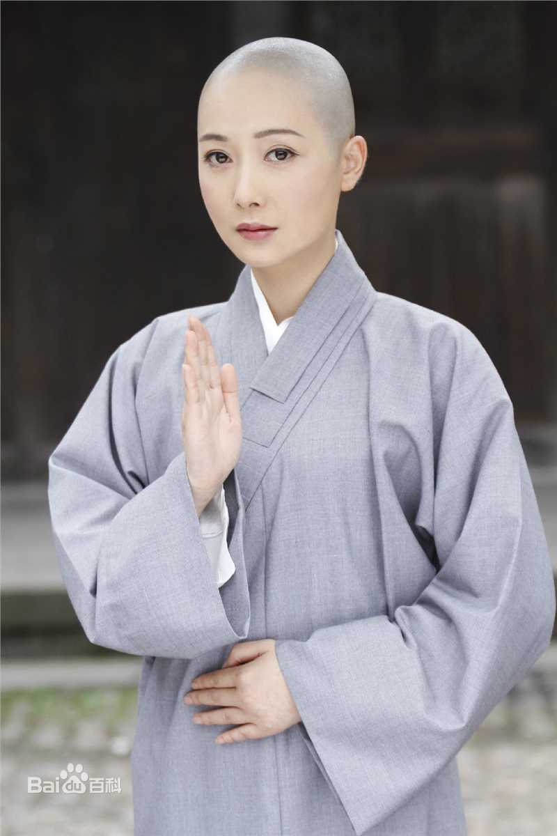 蒋林静(Jiang Linjing)光头造型图片图集