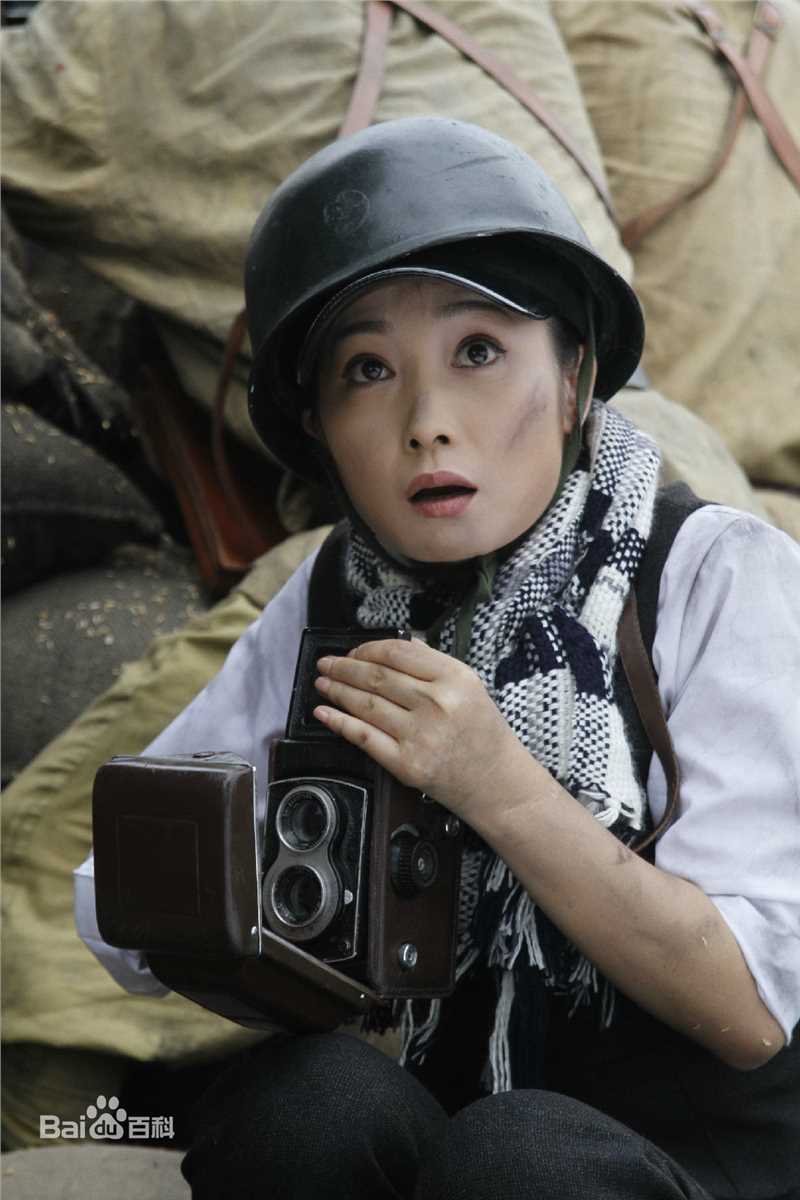 蒋林静(Jiang Linjing)年代造型前后照片