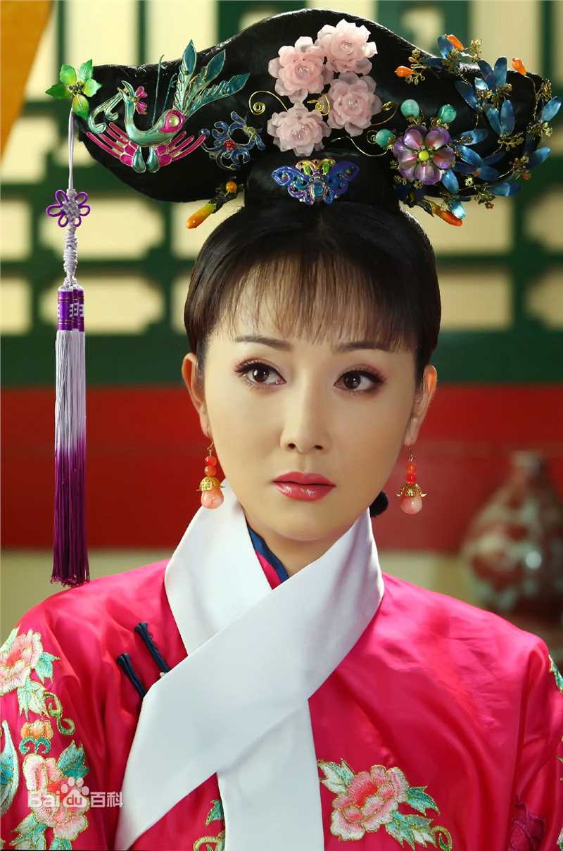 蒋林静(Jiang Linjing)古装造型前后照片