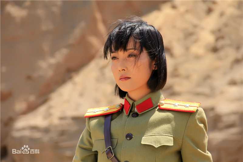 蒋林静(Jiang Linjing)军装造型壁纸壁纸