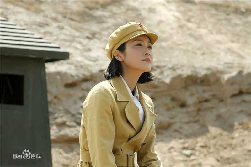 蒋林静(Jiang Linjing)军装造型壁纸壁纸