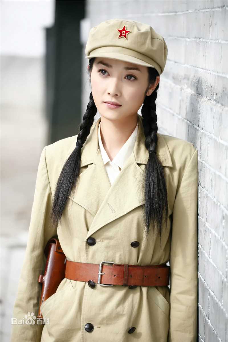 蒋林静(Jiang Linjing)军装造型壁纸壁纸