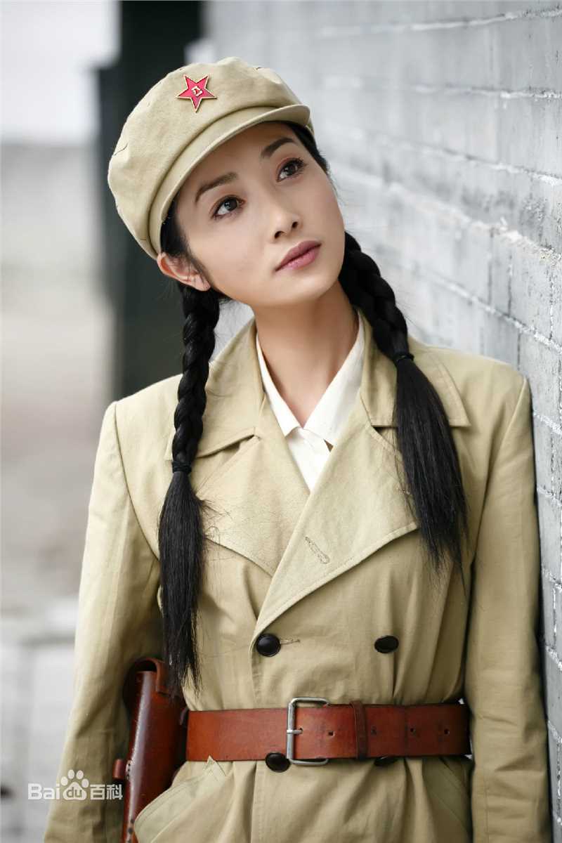 蒋林静(Jiang Linjing)军装造型壁纸壁纸