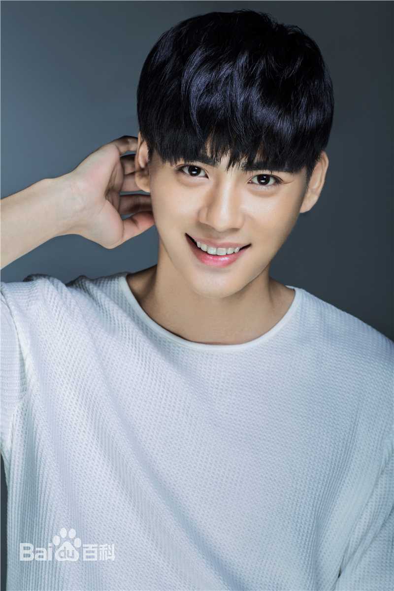 王子睿生活照生活照相册