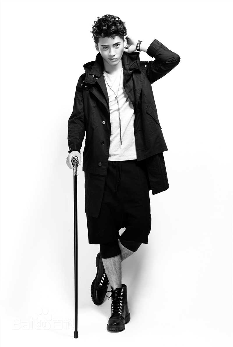 王子睿生活照生活照相册