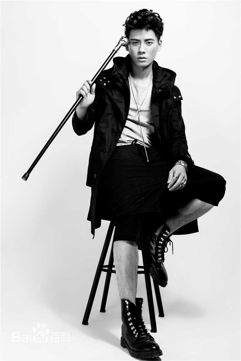 王子睿生活照生活照相册