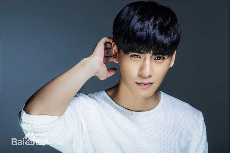 王子睿生活照生活照相册