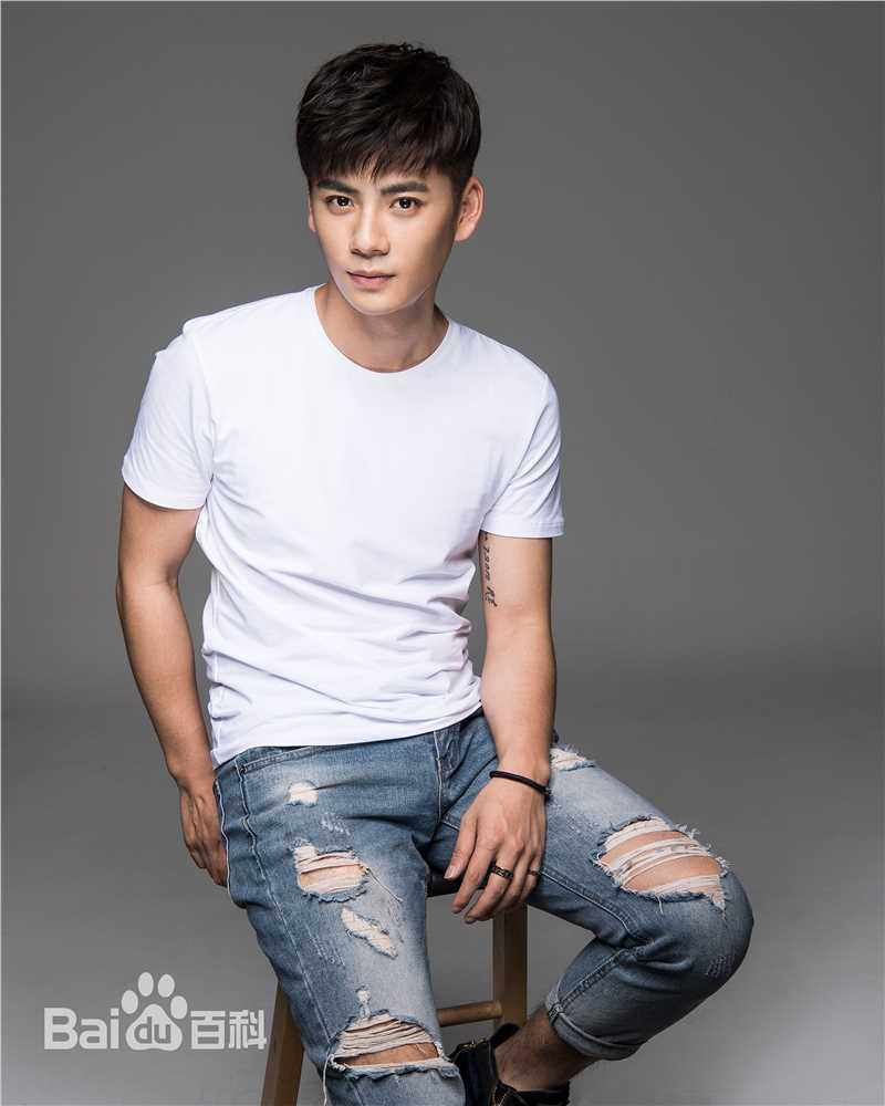 王子睿生活照生活照相册