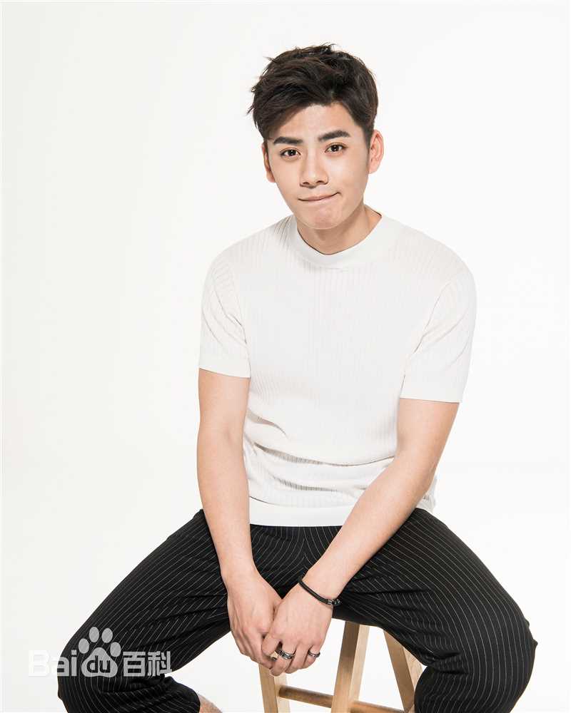 王子睿生活照生活照相册