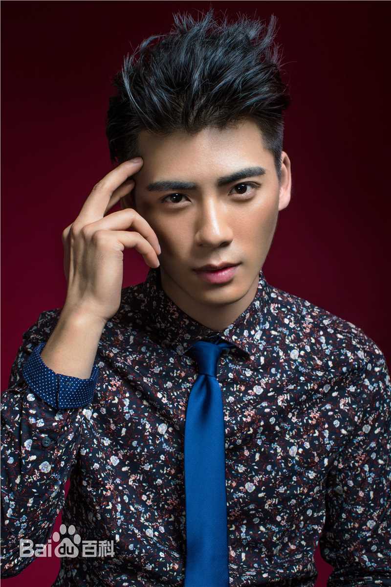 王子睿生活照生活照相册