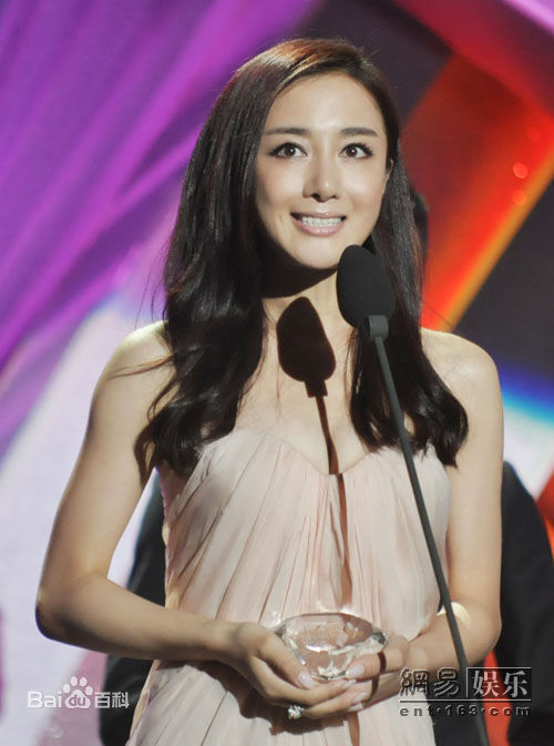 李依晓(Yixiao Li)荣誉时刻性感图片壁纸