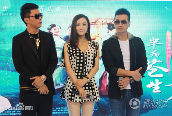 李依晓(Yixiao Li)出席活动生活照