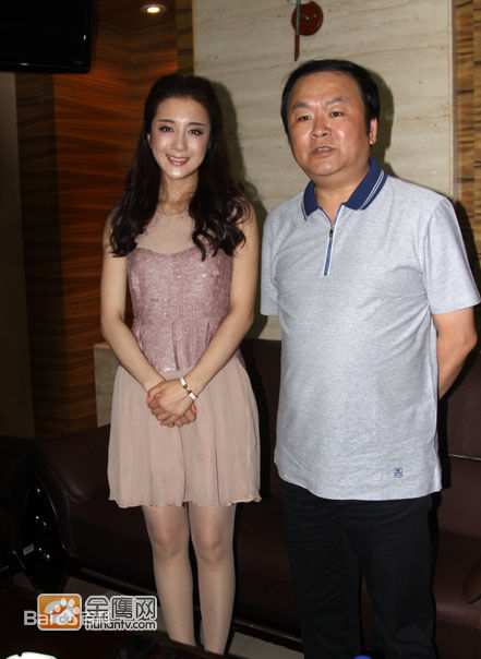 李依晓(Yixiao Li)出席活动生活照