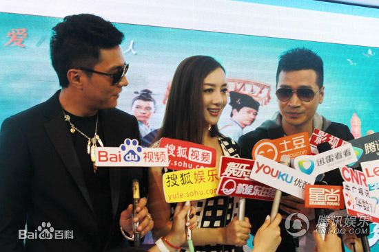 李依晓(Yixiao Li)出席活动生活照