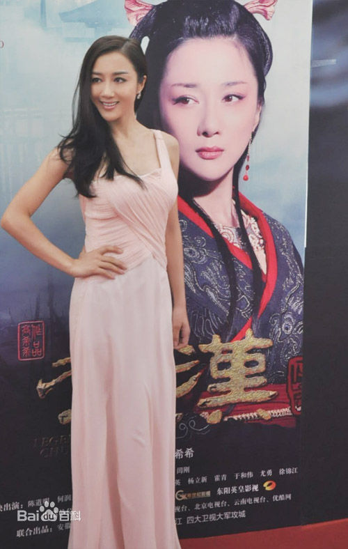 李依晓(Yixiao Li)出席活动生活照