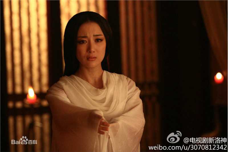 精选李依晓(Yixiao Li)在《新洛神》甄宓中的图册