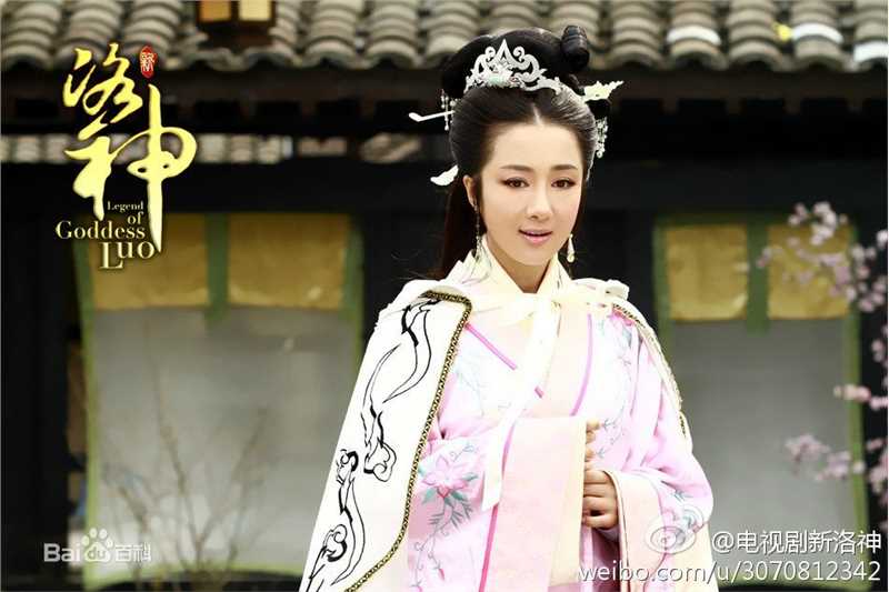 精选李依晓(Yixiao Li)在《新洛神》甄宓中的图册