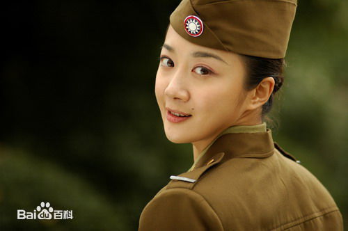 高清李依晓(Yixiao Li)在《纸醉金迷》女军官中的图集