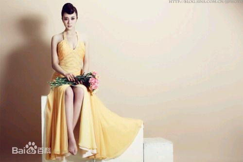 李依晓(Yixiao Li)高清杂志封面图集