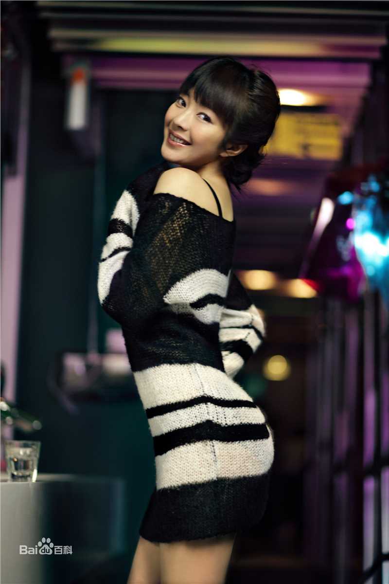 刘希媛(Real)生活照壁纸壁纸