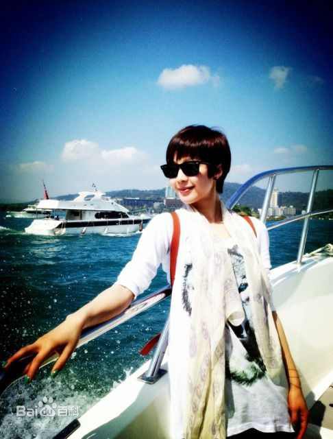 刘希媛(Real)生活中的性感图片图集